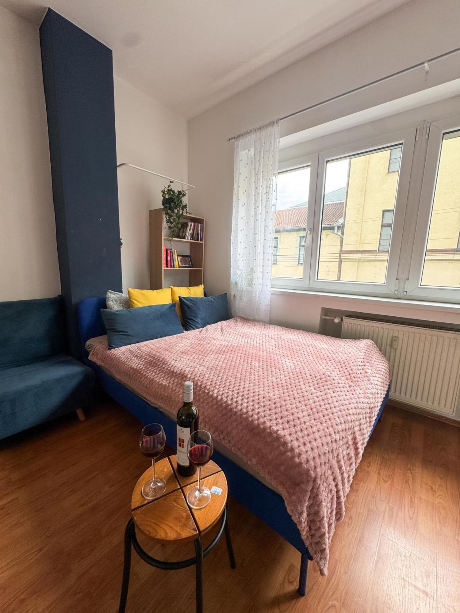 Old Town Cozy Studio In City Center Bratislava Exterior foto